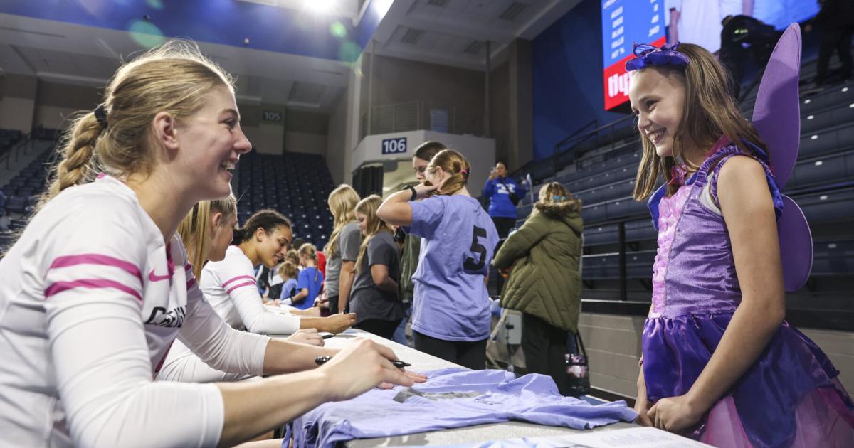 No. 15 Creighton volleyball’s Kiana Schmitt has evolved into one of Big East’s best [Video]