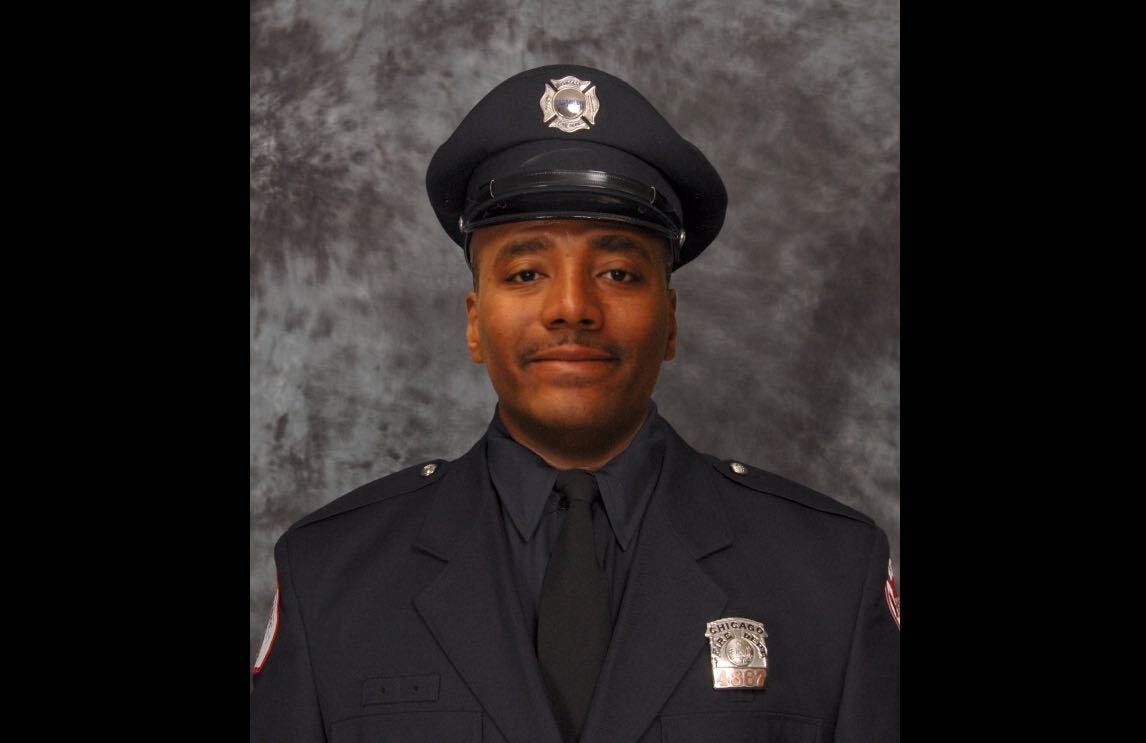 Chicago Fire Department honors firefighter Jermaine Pelt [Video]