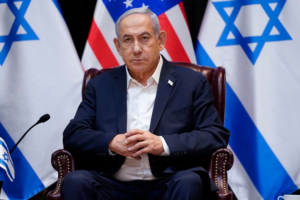 Biden warns Netanyahu to protect civilians [Video]