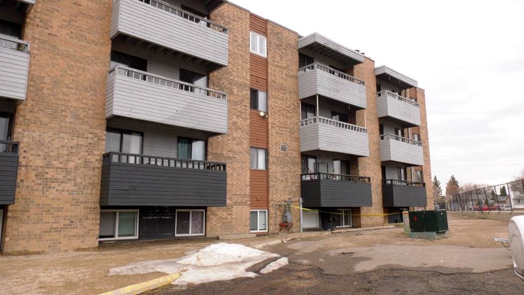 Saskatoon apartment fire displaces residents, injures one [Video]