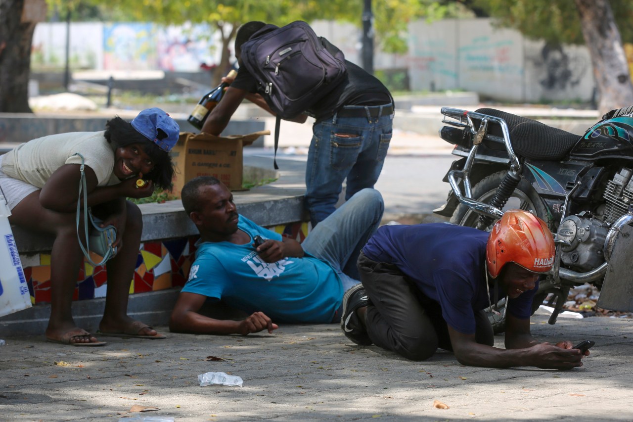 Medical care and supplies are scarce as gang violence chokes Haitis capital | KLRT [Video]