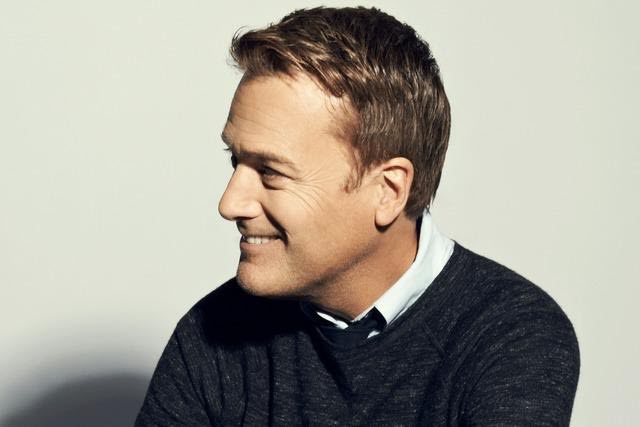 10 Best Michael W Smith Songs of All Time [Video]