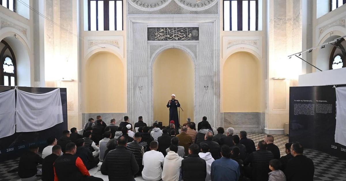 Eid prayers held in a historic former mosque in northern Greece for the first time in 100 years [Video]