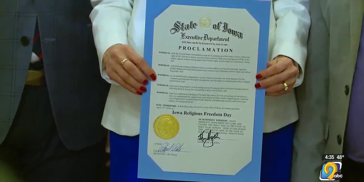 Gov. Reynolds signs ‘Religious Freedom Day’ declaration [Video]
