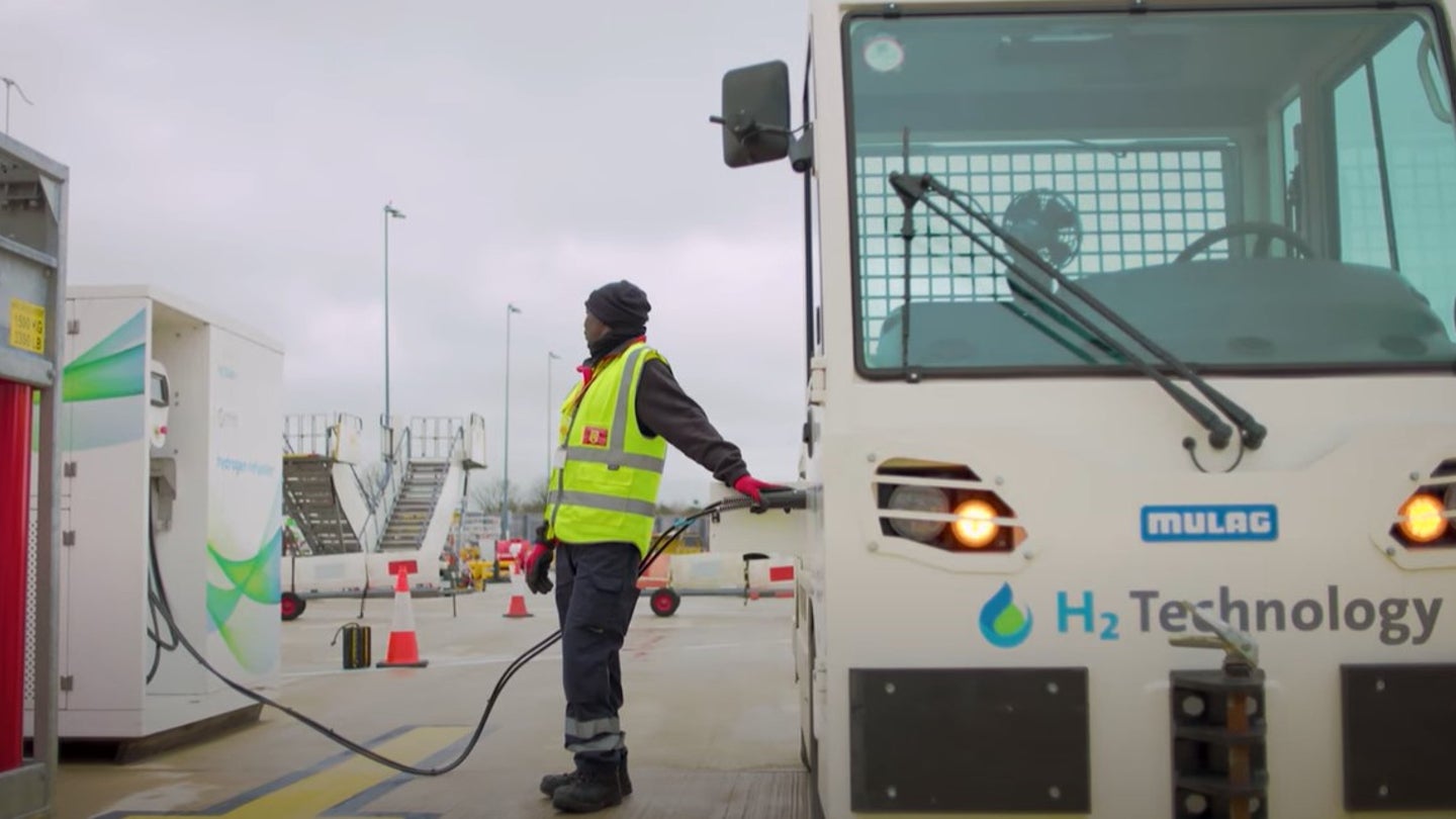 EasyJet conducts UK’s first airside hydrogen trial at Bristol Airport [Video]