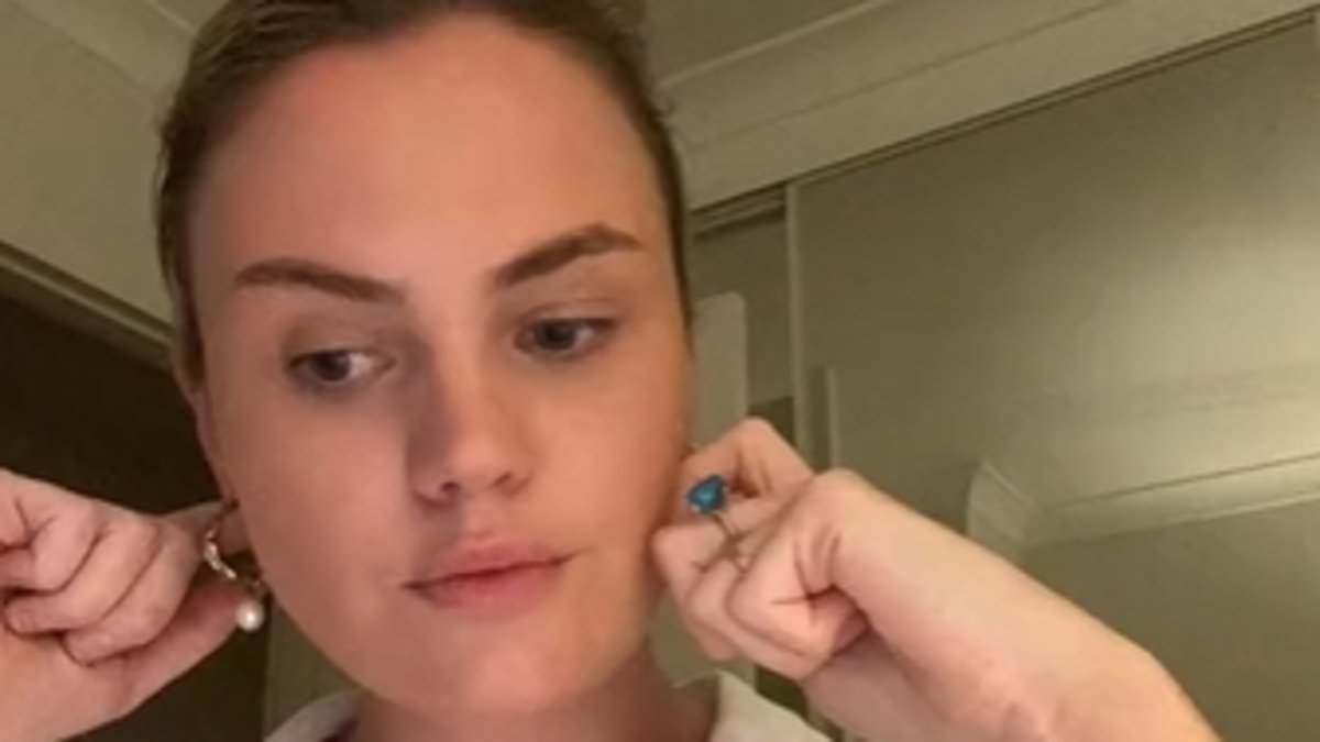 Sydney woman ‘beautifully’ sums up how the Westfield Bondi Junction stabbing is the final straw for women around the country: ‘What do we do? Where are we safe?’ [Video]