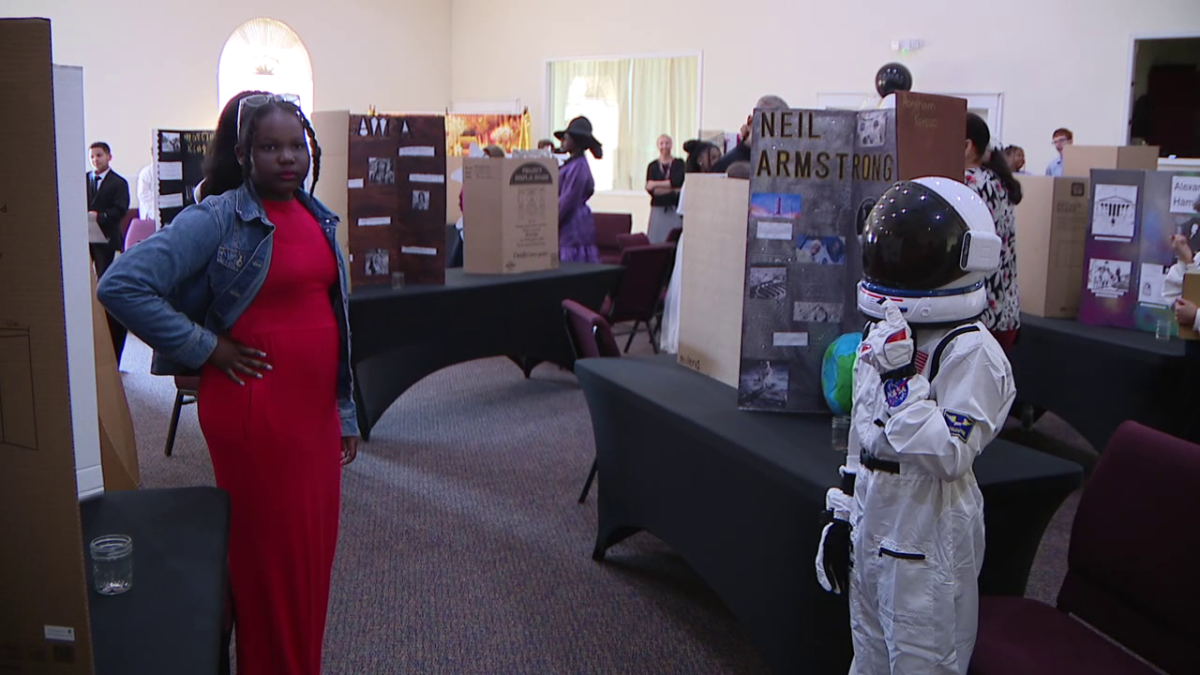‘Living wax museum’ comes to life with Bay Area students portraying famous figures [Video]