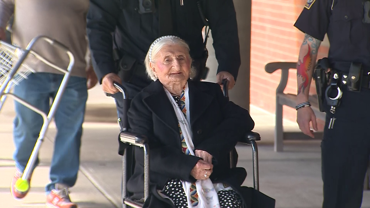 109-year-old Armenian genocide survivor honored at Massachusetts State House [Video]