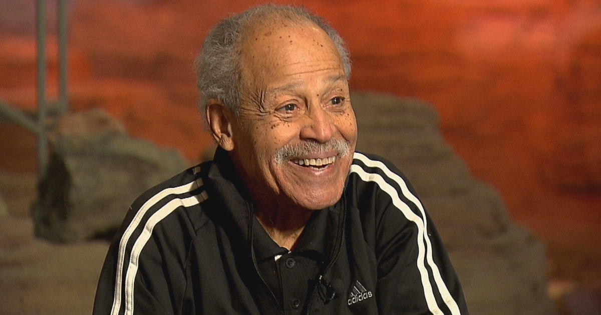 He hoped to be the first Black astronaut in space, but never made it. Now 90, he’s going. [Video]
