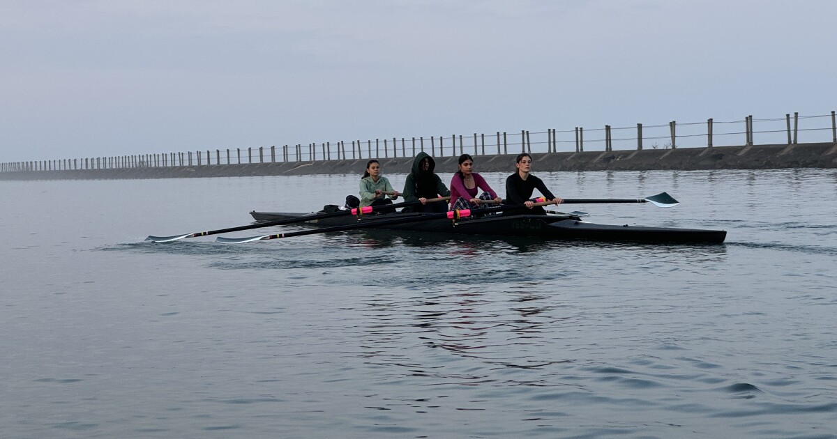 Soak in the warm and the water by learning how to row at West Side Rowing Club [Video]