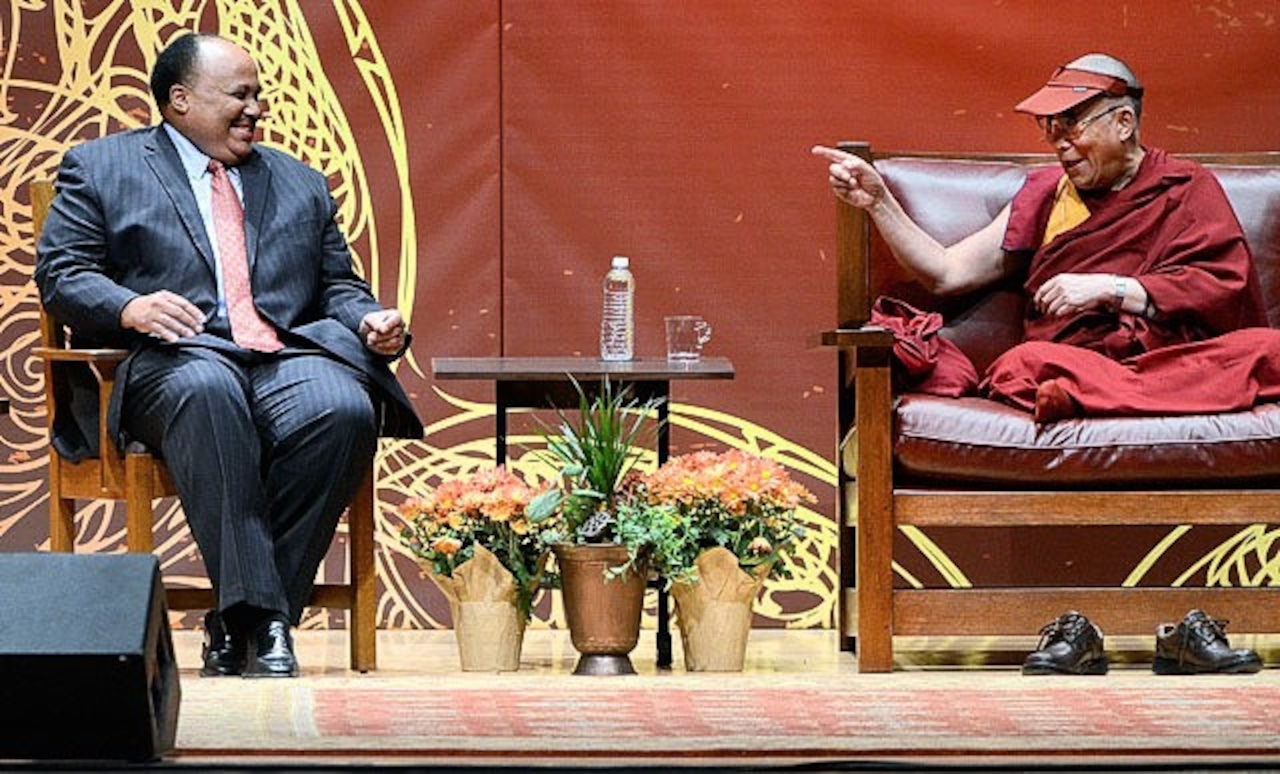Dalai Lama shares message of peace through humility and humor at Syracuse University [Video]