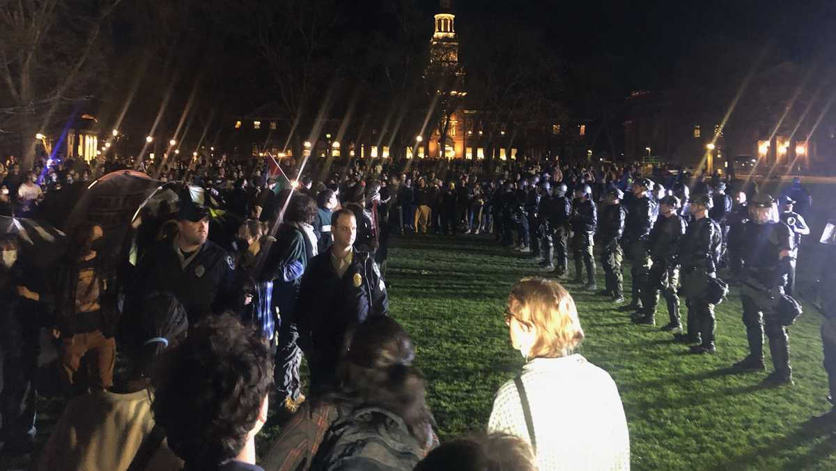 Dozens arrested during protest at Dartmouth College [Video]