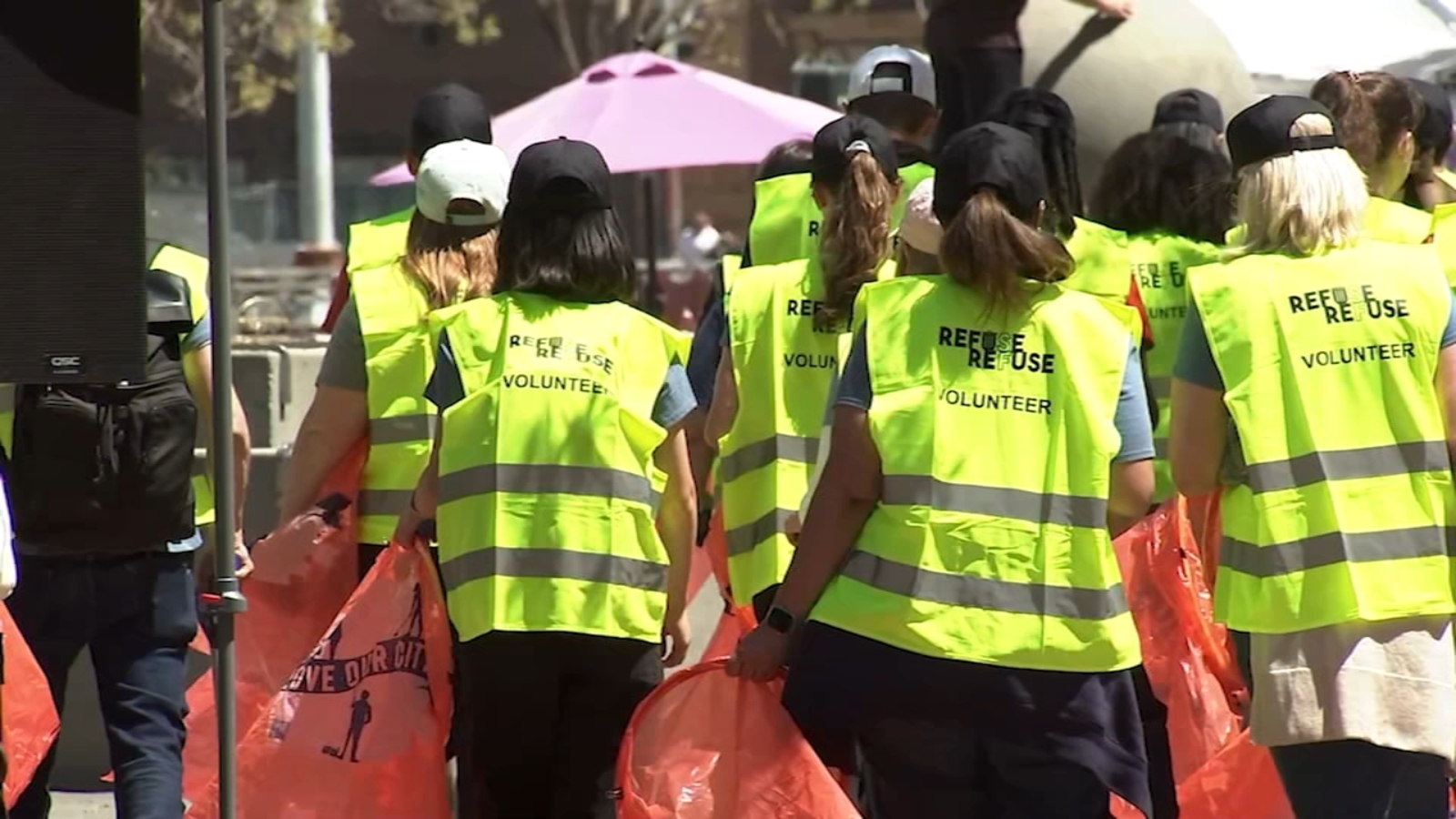200+ San Francisco office workers from 5 companies volunteer to clean up downtown [Video]