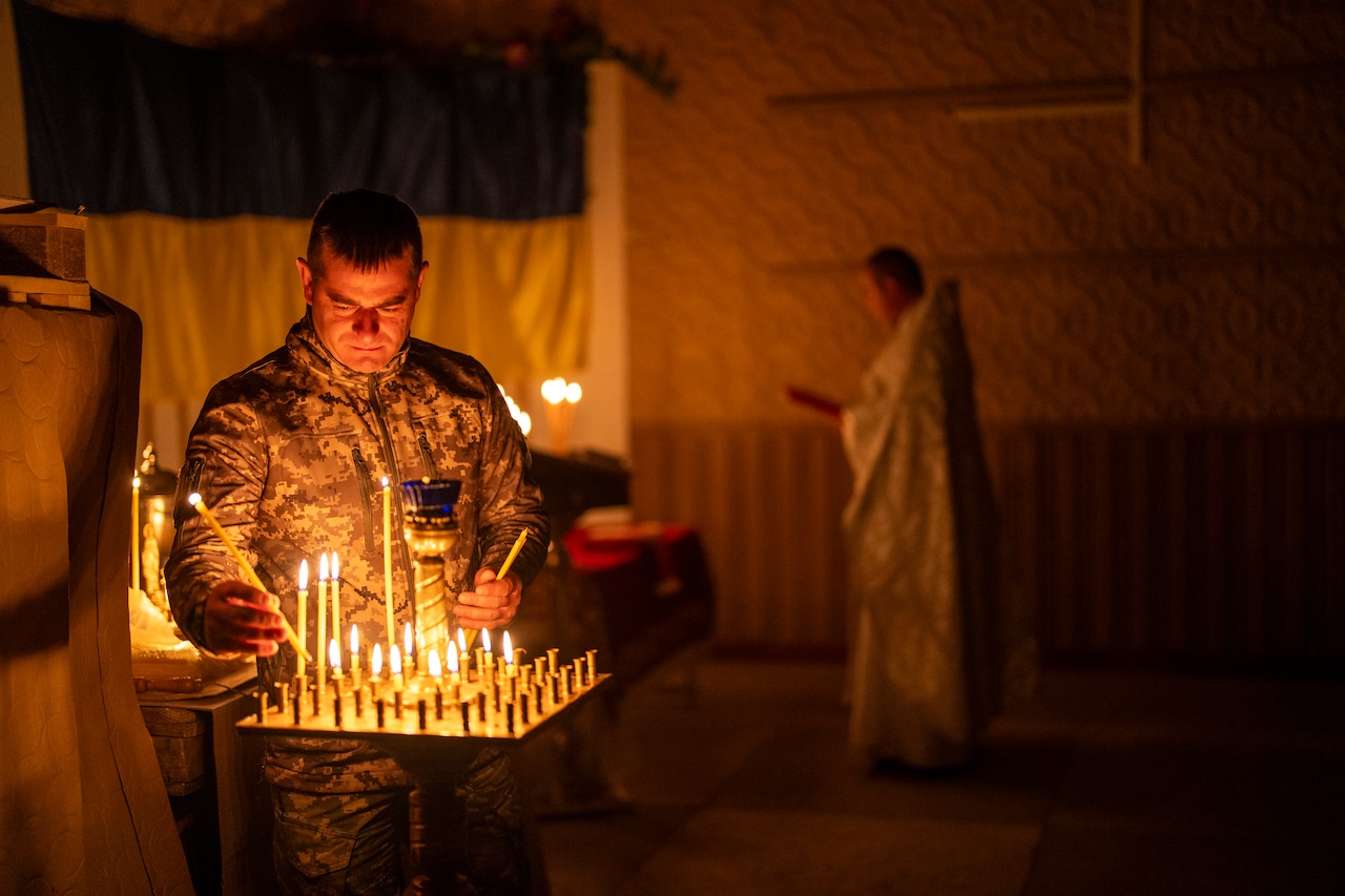 Ukraine marks third Easter at war as it comes under fire from Russian drones, troops [Video]