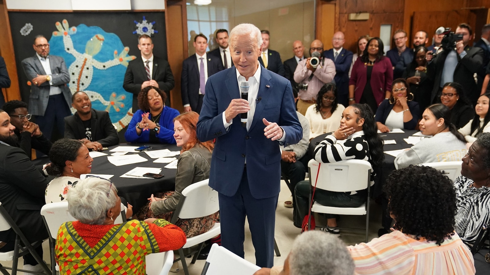 Biden campaign works to woo Black voters in key swing state of Wisconsin [Video]
