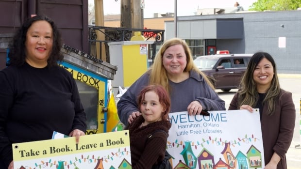 For caretakers of free little libraries in Hamilton, it’s ‘take a book, leave a book,’ build a community [Video]