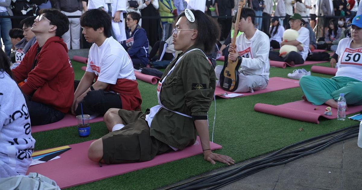 South Koreans compete to see whos best at doing absolutely nothing | National [Video]