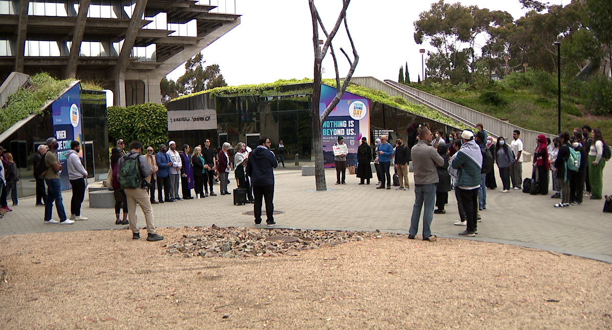 Faith leaders urge UCSD to bar Islamophobic speakers from campus [Video]