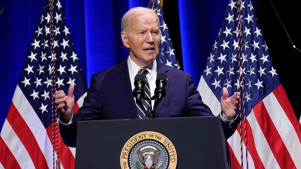 Biden called out over past desegregation remarks [Video]