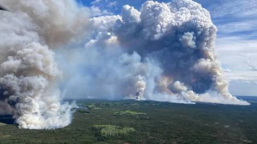 Growing wildfire threats extend beyond fire lines to smoke, health risks [Video]