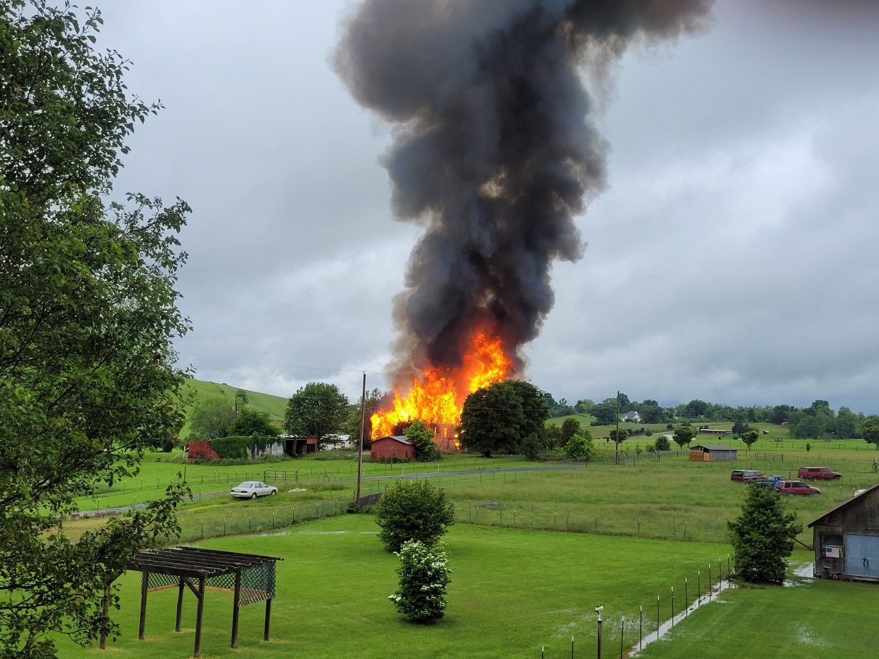 VIDEO: Fully engulfed barn fire in Limestone prompts multi-agency response | WJHL [Video]