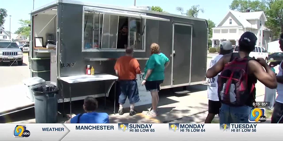 Food truck provides free food to people in Cedar Rapids [Video]