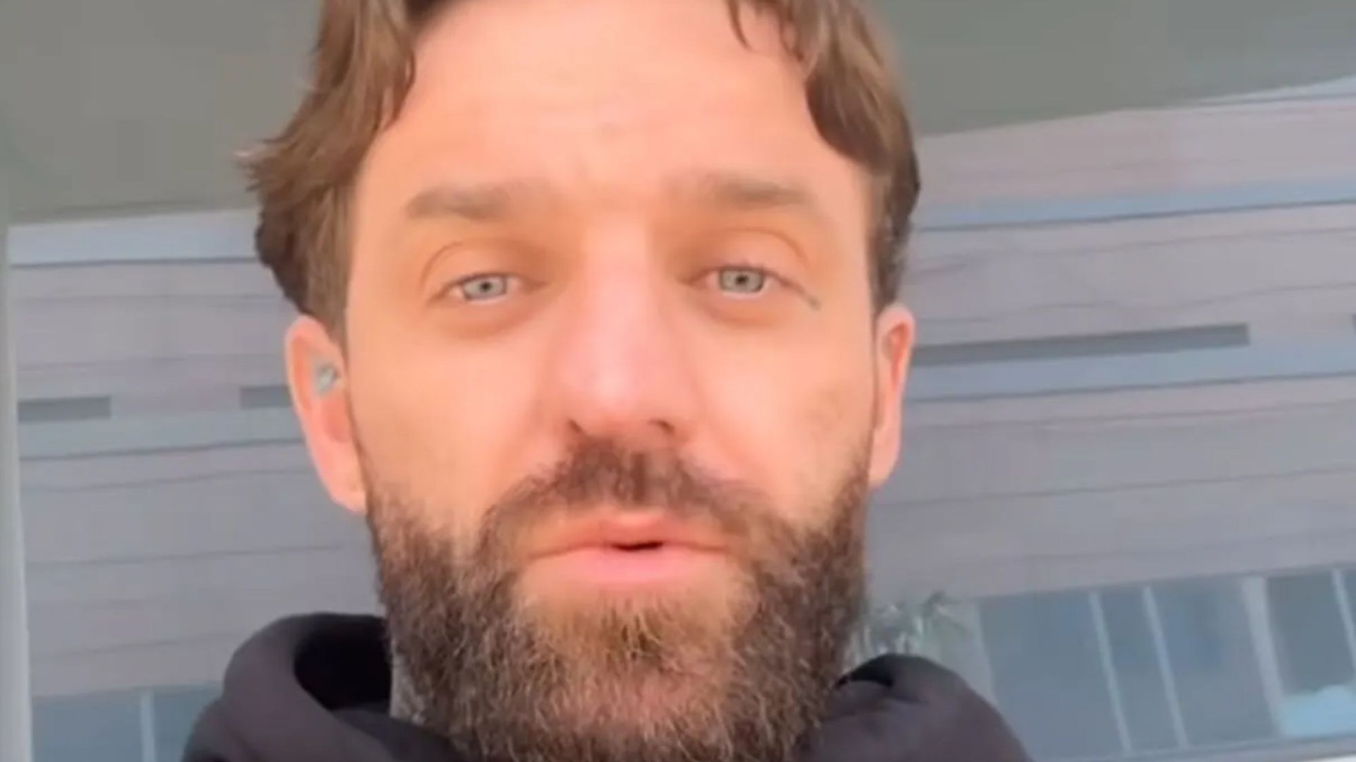 My head is battered I cant think straight, says Geordie Shores Aaron Chalmers as he gives update on son’s health fight [Video]