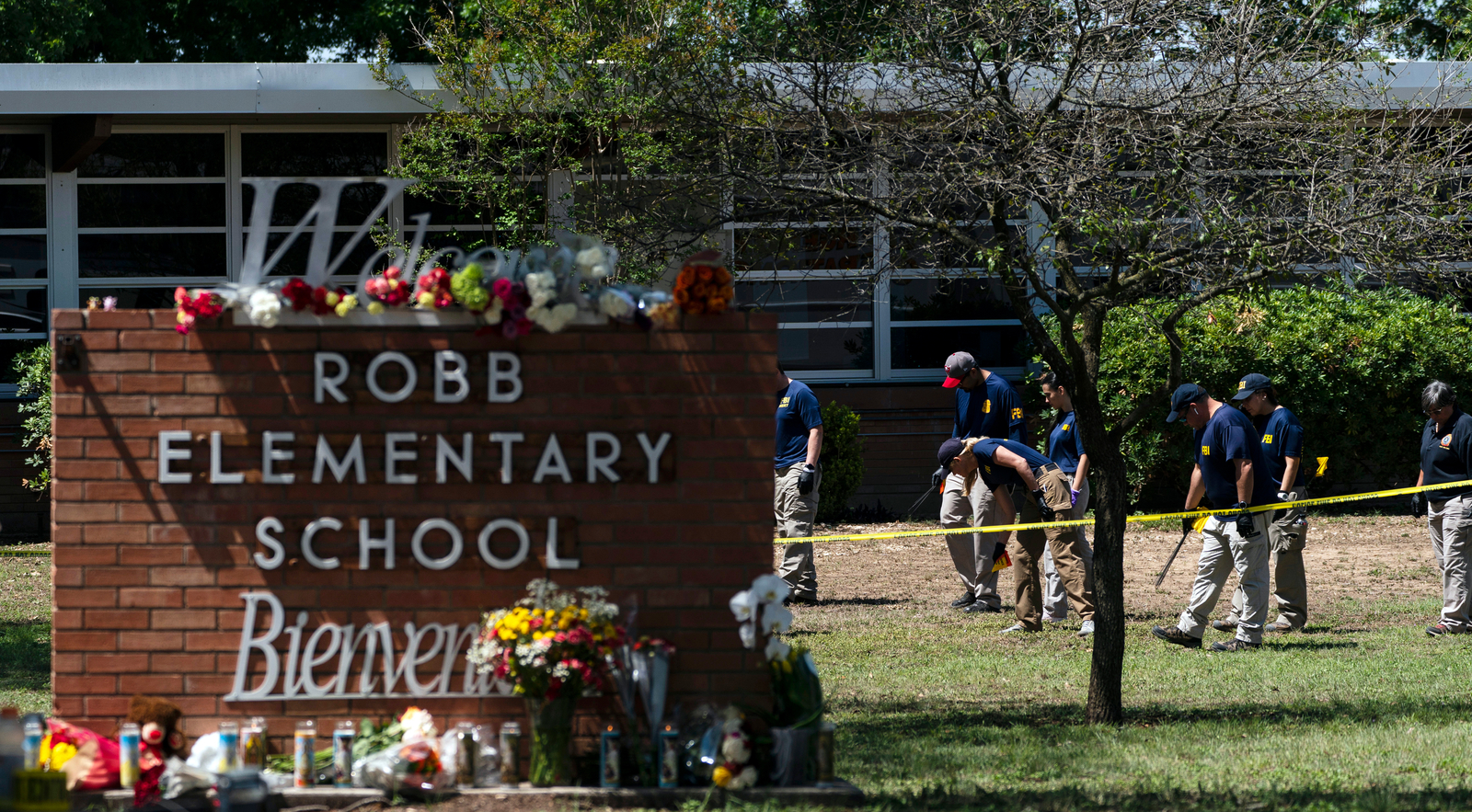 Families of Uvalde school shooting victims reach settlement with city 2 years after mass shooting at Robb Elementary School [Video]