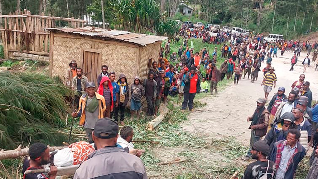 Emergency relief arrives for Papua New Guinea landslide [Video]