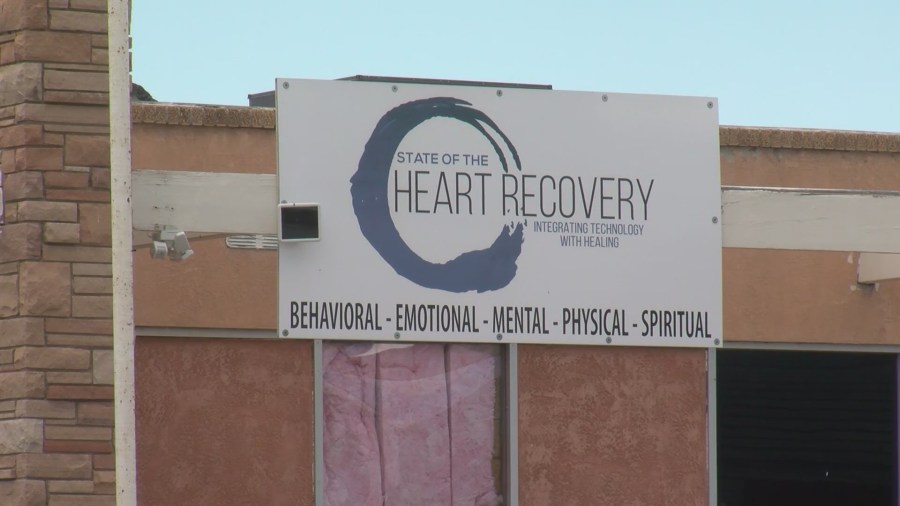 Albuquerque neighborhood concerned over new drug recovery center [Video]