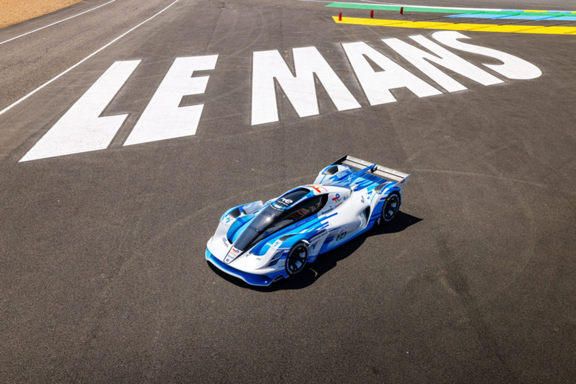 MissionH24 Evo hydrogen race car concept debuts at Le Mans [Video]