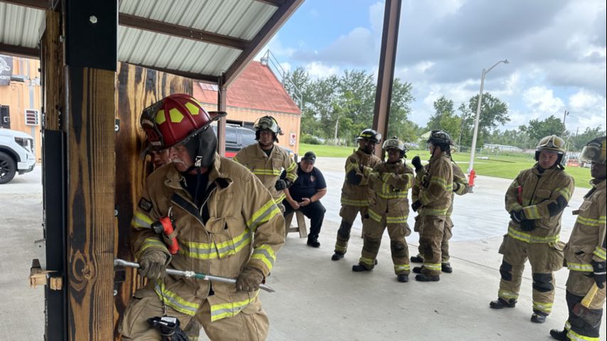 Louisiana Fire Fighters Foundation donates new training tool to departments in capital area [Video]