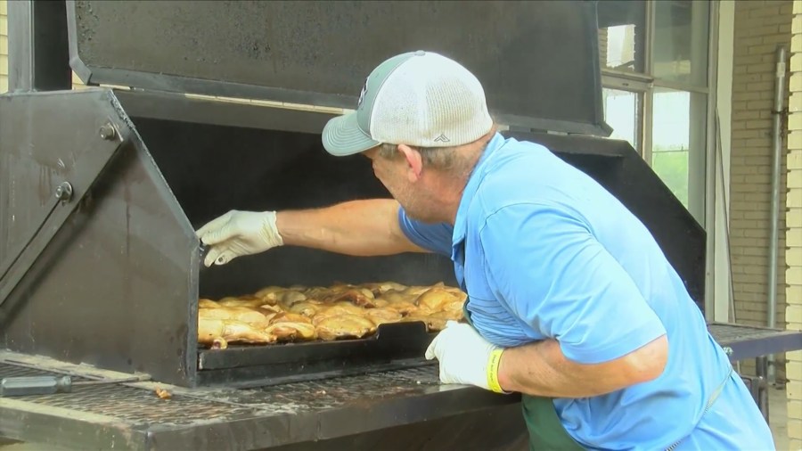 Salvation Army raises money for program helping those in need in, near Baton Rouge [Video]