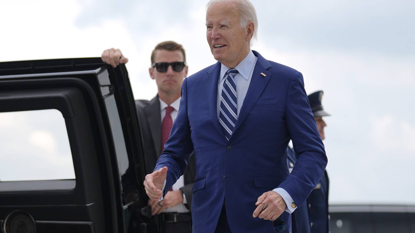 Biden is courting LGBTQ+ voters in New York City  WSOC TV [Video]