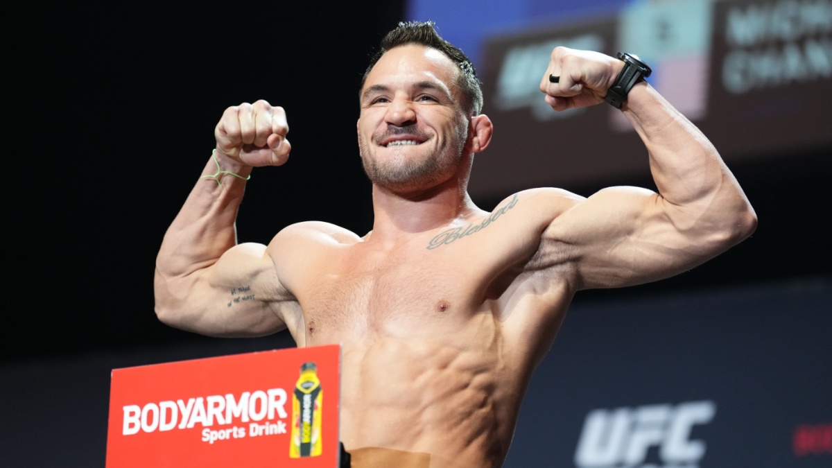 Michael Chandler claims hes been offered a title shot against Islam Makhachev [Video]