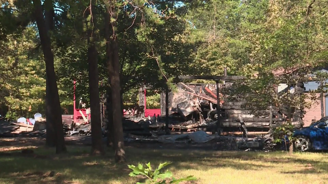 Powell mother, daughter die in Wisconsin house fire [Video]