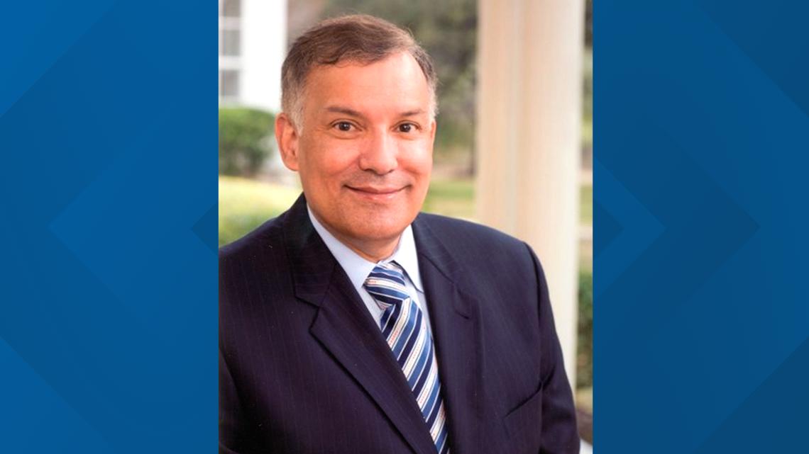 Former USAA CEO Joe Robles dies at 78, company says [Video]