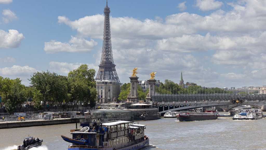 Paris mayor vows to swim in Seine next week despite pollution concerns ahead of Olympics [Video]